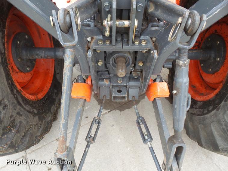 image for item DA8046 2003 Kubota B7800 MFWD tractor