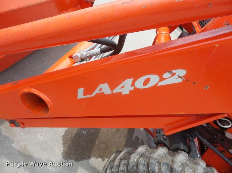image for item DA8046 2003 Kubota B7800 MFWD tractor