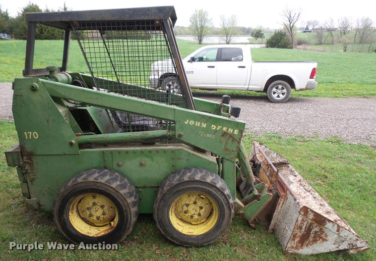 image for item DA8077 John Deere 170 skid steer
