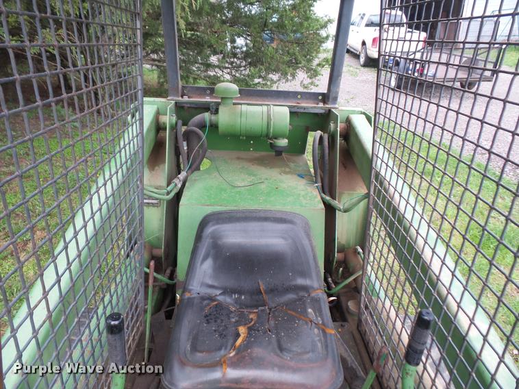 image for item DA8077 John Deere 170 skid steer