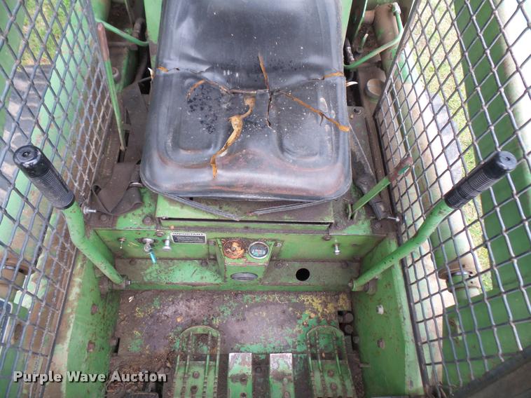 image for item DA8077 John Deere 170 skid steer