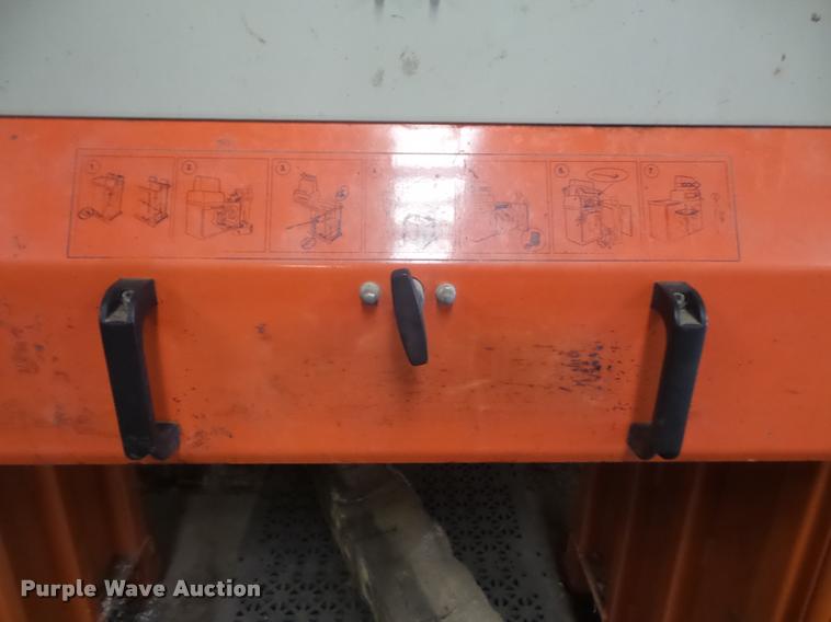 image for item DA8082 2003 Orwak 9020 recycle baler