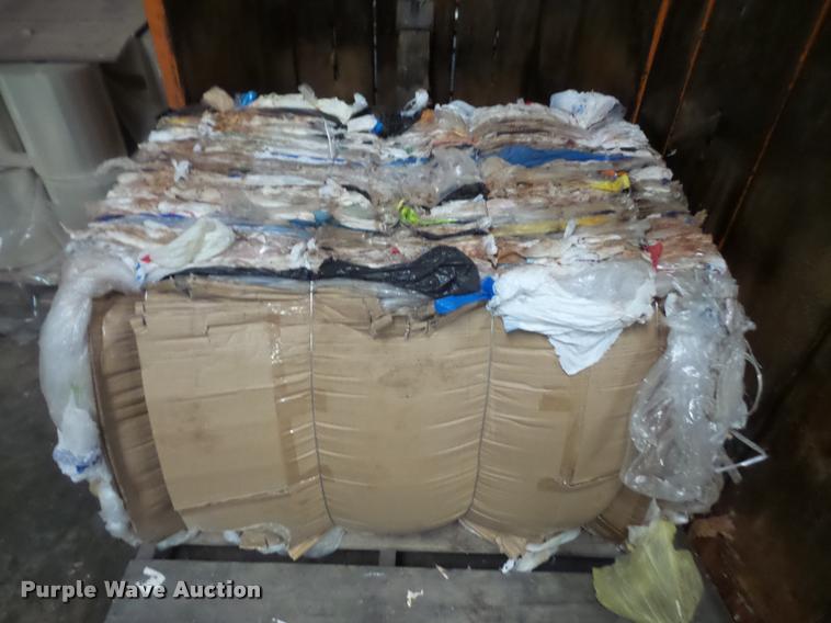 image for item DA8082 2003 Orwak 9020 recycle baler