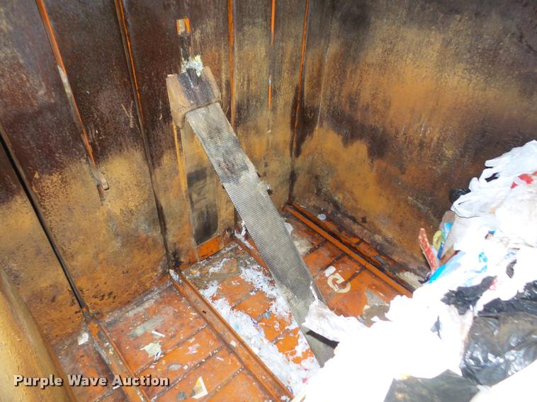 image for item DA8082 2003 Orwak 9020 recycle baler