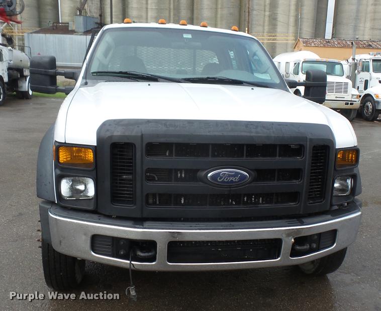 image for item DA8095 2008 Ford F550 Crew Cab flatbed truck