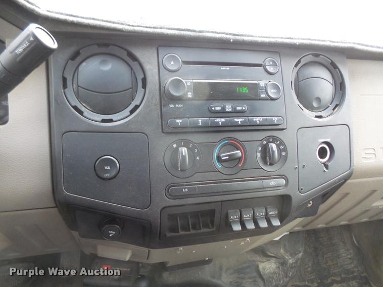 image for item DA8095 2008 Ford F550 Crew Cab flatbed truck