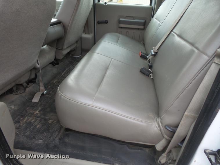 image for item DA8095 2008 Ford F550 Crew Cab flatbed truck