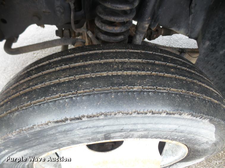 image for item DA8095 2008 Ford F550 Crew Cab flatbed truck