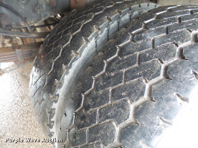 image for item DA8095 2008 Ford F550 Crew Cab flatbed truck