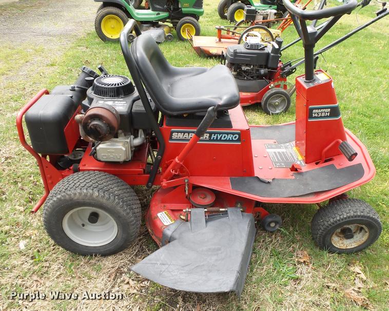 image for item DA9086 Snapper 1438H lawn mower