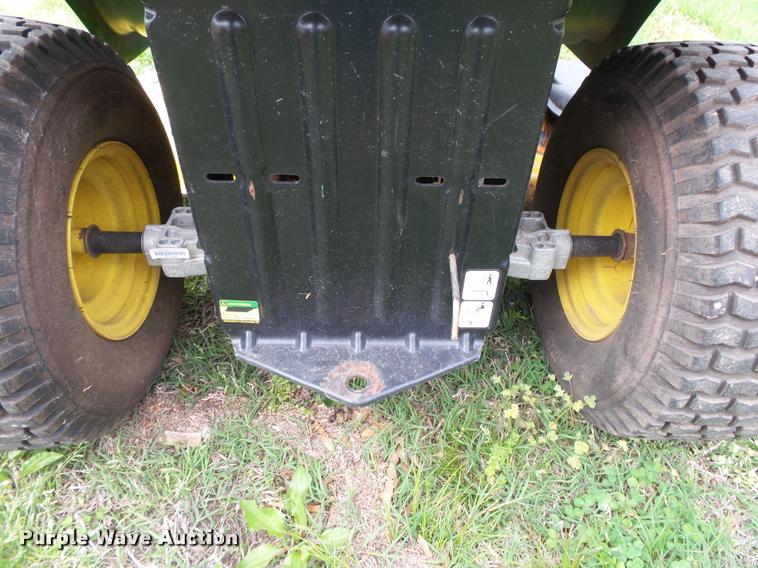 image for item DA9088 John Deere LA115 lawn mower