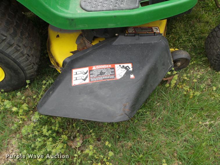 image for item DA9088 John Deere LA115 lawn mower