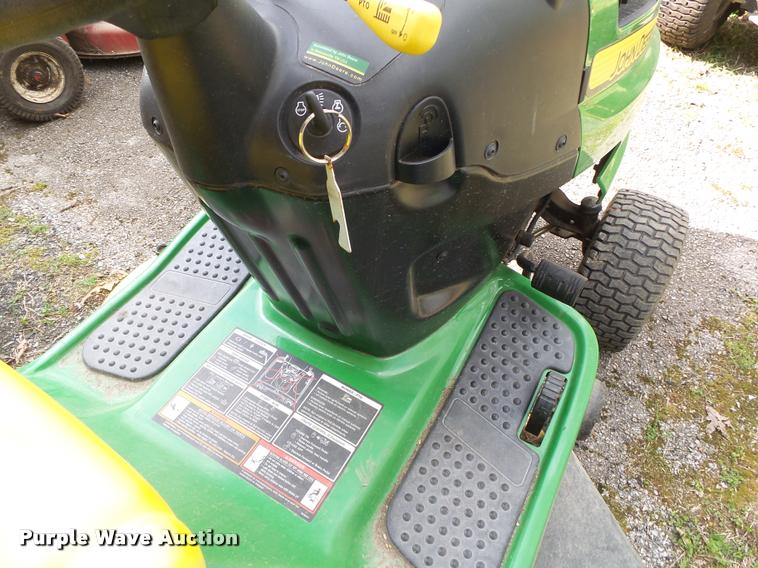 image for item DA9103 John Deere LA115 lawn mower