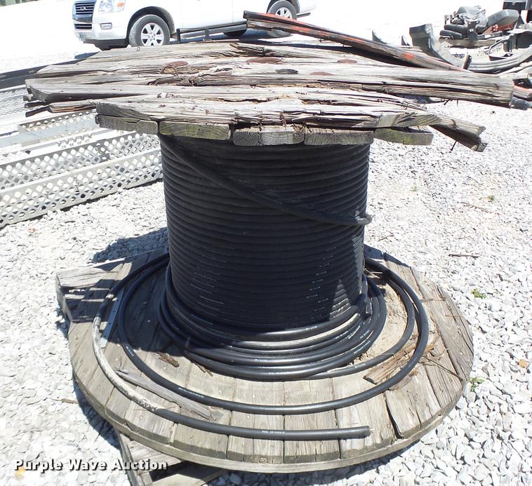 image for item DA9452 Fuiikura LTD ADSS fiber optic cable