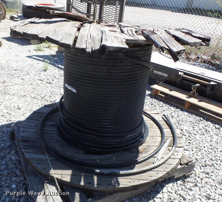 image for item DA9452 Fuiikura LTD ADSS fiber optic cable