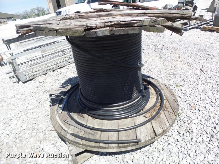 image for item DA9452 Fuiikura LTD ADSS fiber optic cable