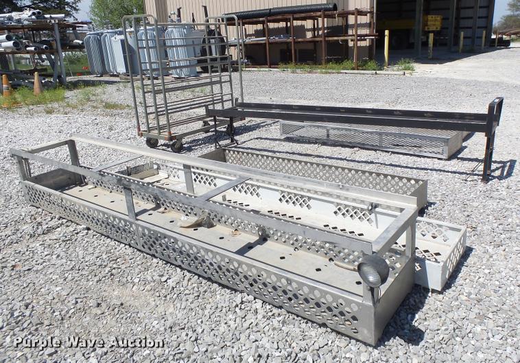 image for item DA9453 Utility racks