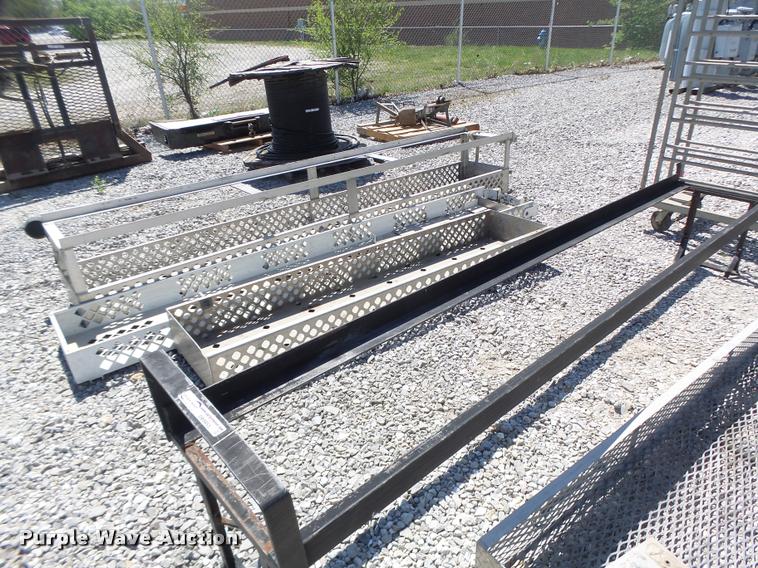 image for item DA9453 Utility racks