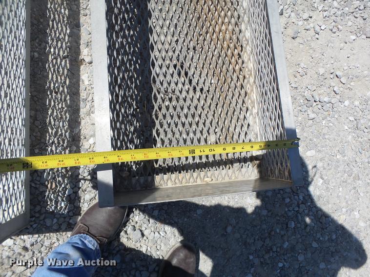 image for item DA9453 Utility racks