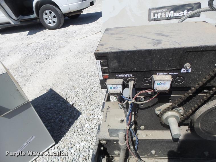 image for item DA9454 (2) Lift Master SL575-100-21-G3 gate openers