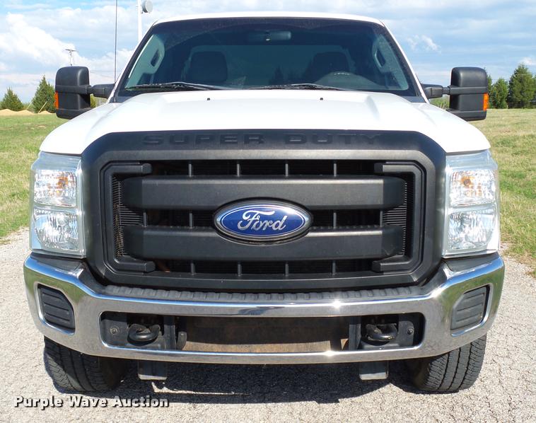 image for item DB0159 2011 Ford F250 Super Duty SuperCab pickup truck