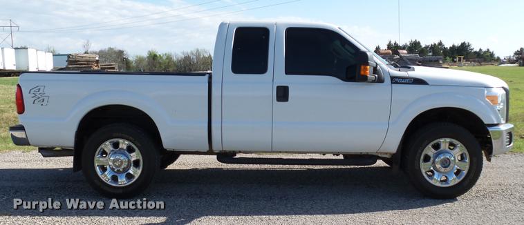 image for item DB0159 2011 Ford F250 Super Duty SuperCab pickup truck