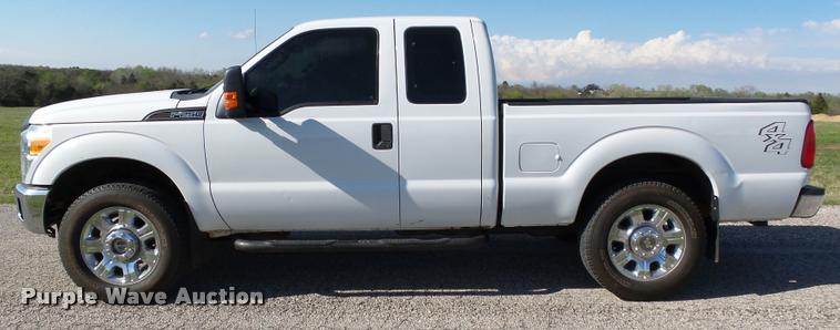 image for item DB0159 2011 Ford F250 Super Duty SuperCab pickup truck