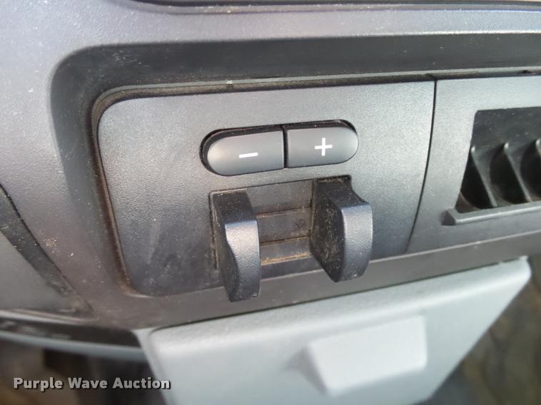 image for item DB0159 2011 Ford F250 Super Duty SuperCab pickup truck