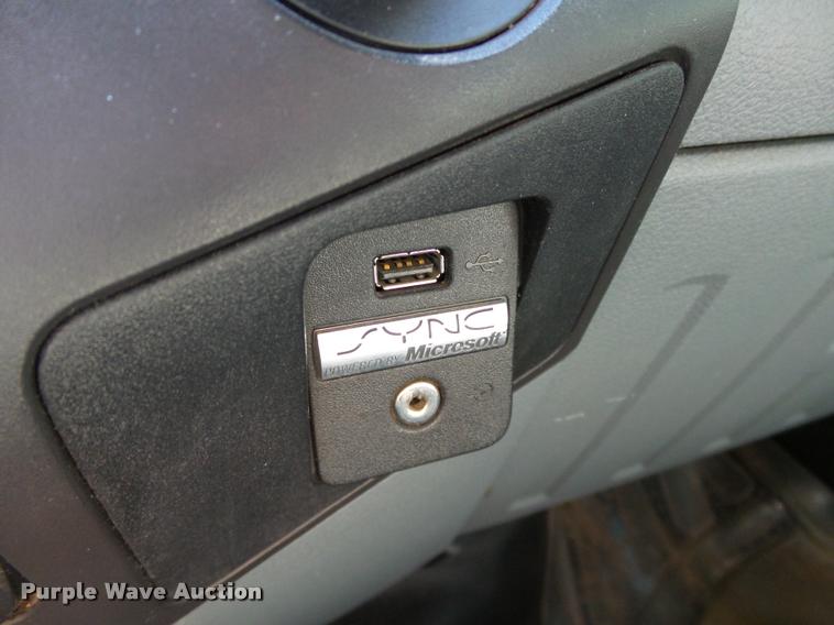 image for item DB0159 2011 Ford F250 Super Duty SuperCab pickup truck