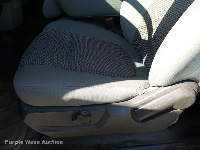 image for item DB0159 2011 Ford F250 Super Duty SuperCab pickup truck