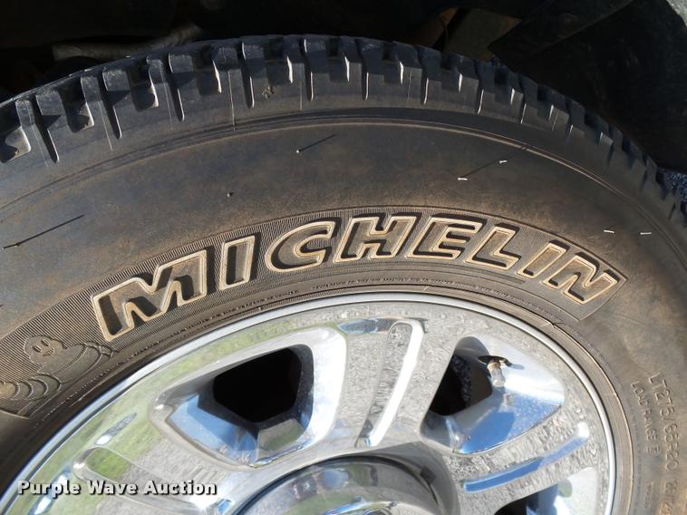 image for item DB0159 2011 Ford F250 Super Duty SuperCab pickup truck