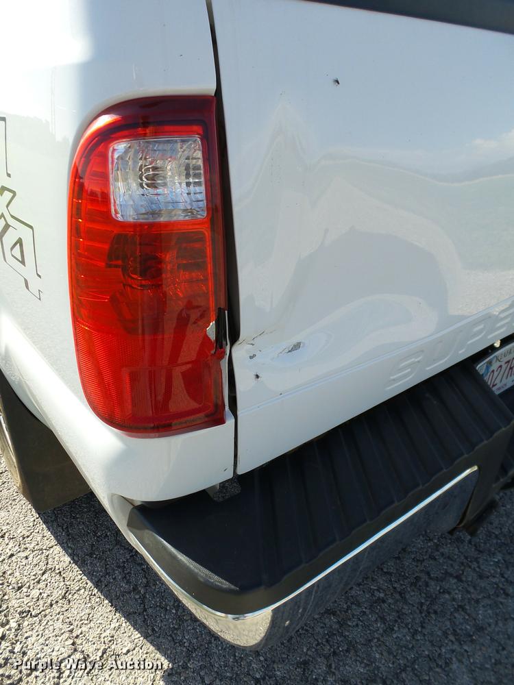 image for item DB0159 2011 Ford F250 Super Duty SuperCab pickup truck
