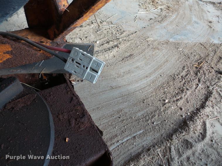 image for item DB0584 1992 Chevrolet 1500 Ext. Cab pickup truck