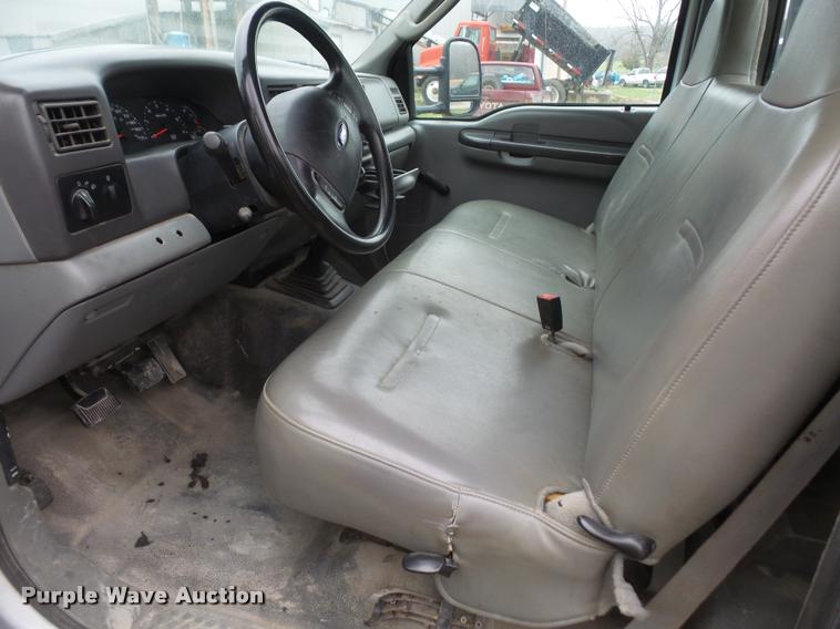 image for item DB0603 2004 Ford F350 Super Duty flatbed pickup truck