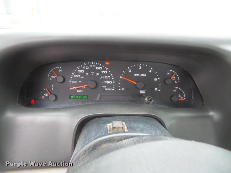 image for item DB0603 2004 Ford F350 Super Duty flatbed pickup truck