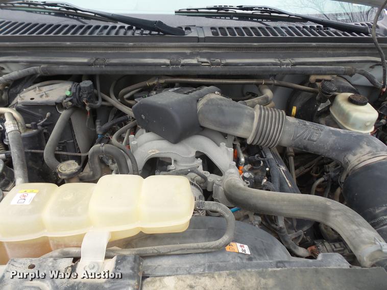 image for item DB0603 2004 Ford F350 Super Duty flatbed pickup truck