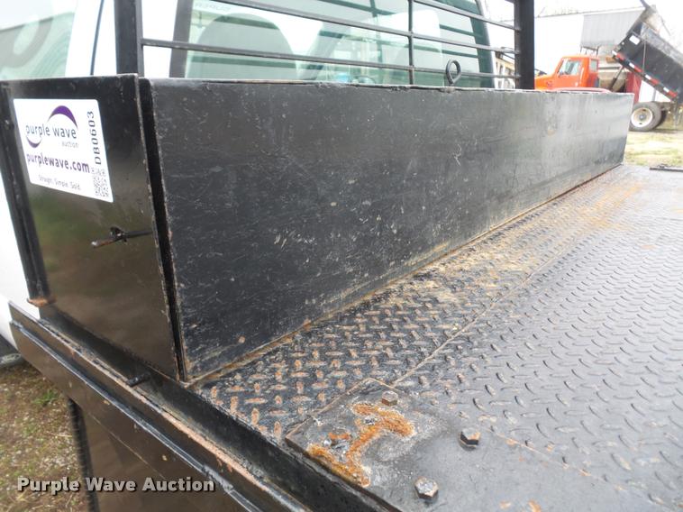 image for item DB0603 2004 Ford F350 Super Duty flatbed pickup truck