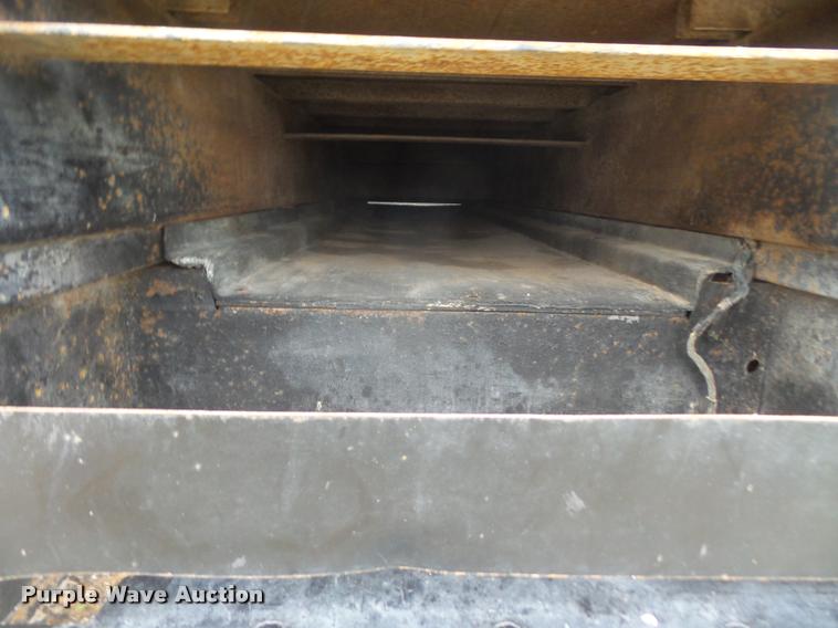 image for item DB0603 2004 Ford F350 Super Duty flatbed pickup truck