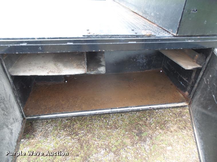 image for item DB0603 2004 Ford F350 Super Duty flatbed pickup truck