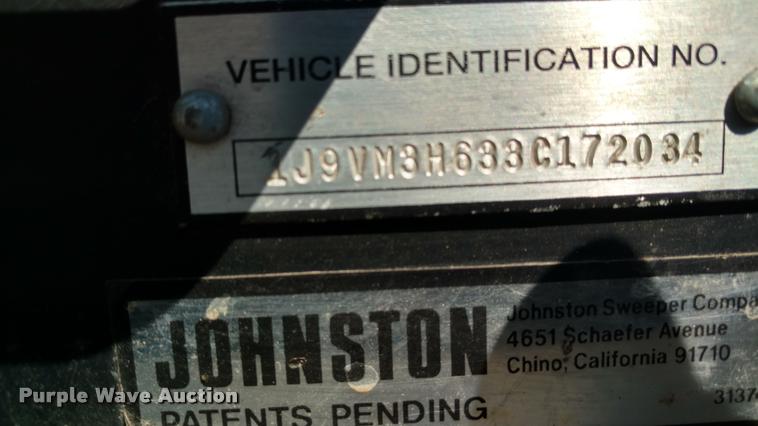 image for item DB0915 2003 Johnston 3000 street sweeper