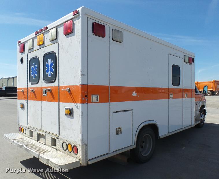 image for item DB2464 2000 Ford Econoline E450 ambulance