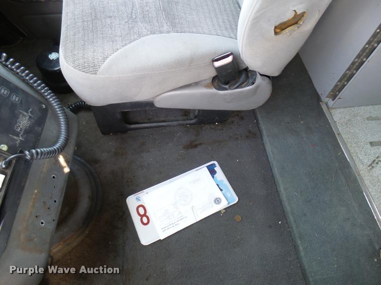 image for item DB2464 2000 Ford Econoline E450 ambulance