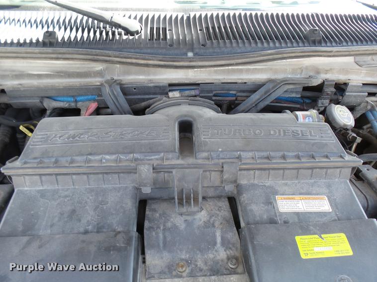 image for item DB2464 2000 Ford Econoline E450 ambulance