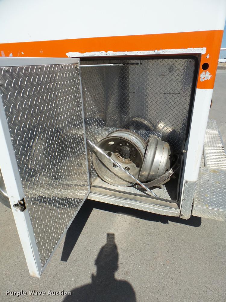 image for item DB2464 2000 Ford Econoline E450 ambulance