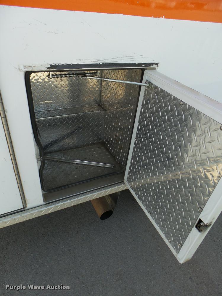 image for item DB2464 2000 Ford Econoline E450 ambulance