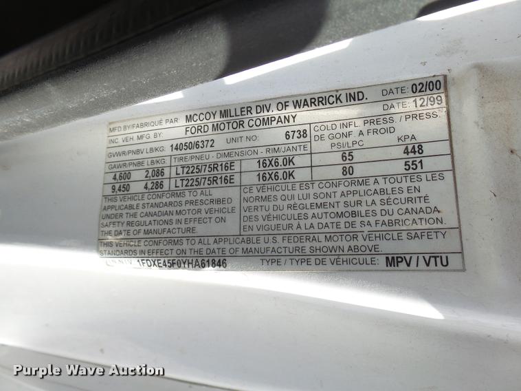 image for item DB2464 2000 Ford Econoline E450 ambulance