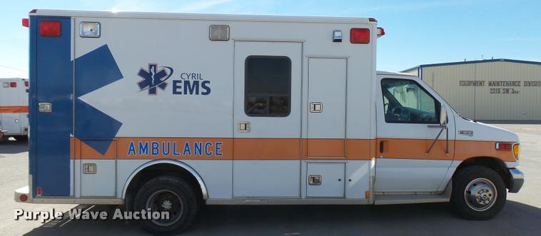 image for item DB2465 1998 Ford Econoline E450 ambulance
