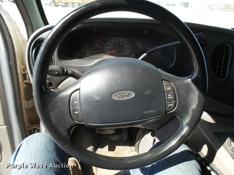 image for item DB2465 1998 Ford Econoline E450 ambulance