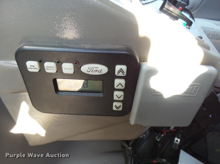 image for item DB2465 1998 Ford Econoline E450 ambulance