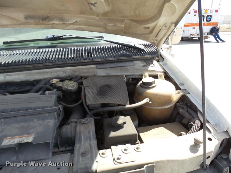 image for item DB2465 1998 Ford Econoline E450 ambulance